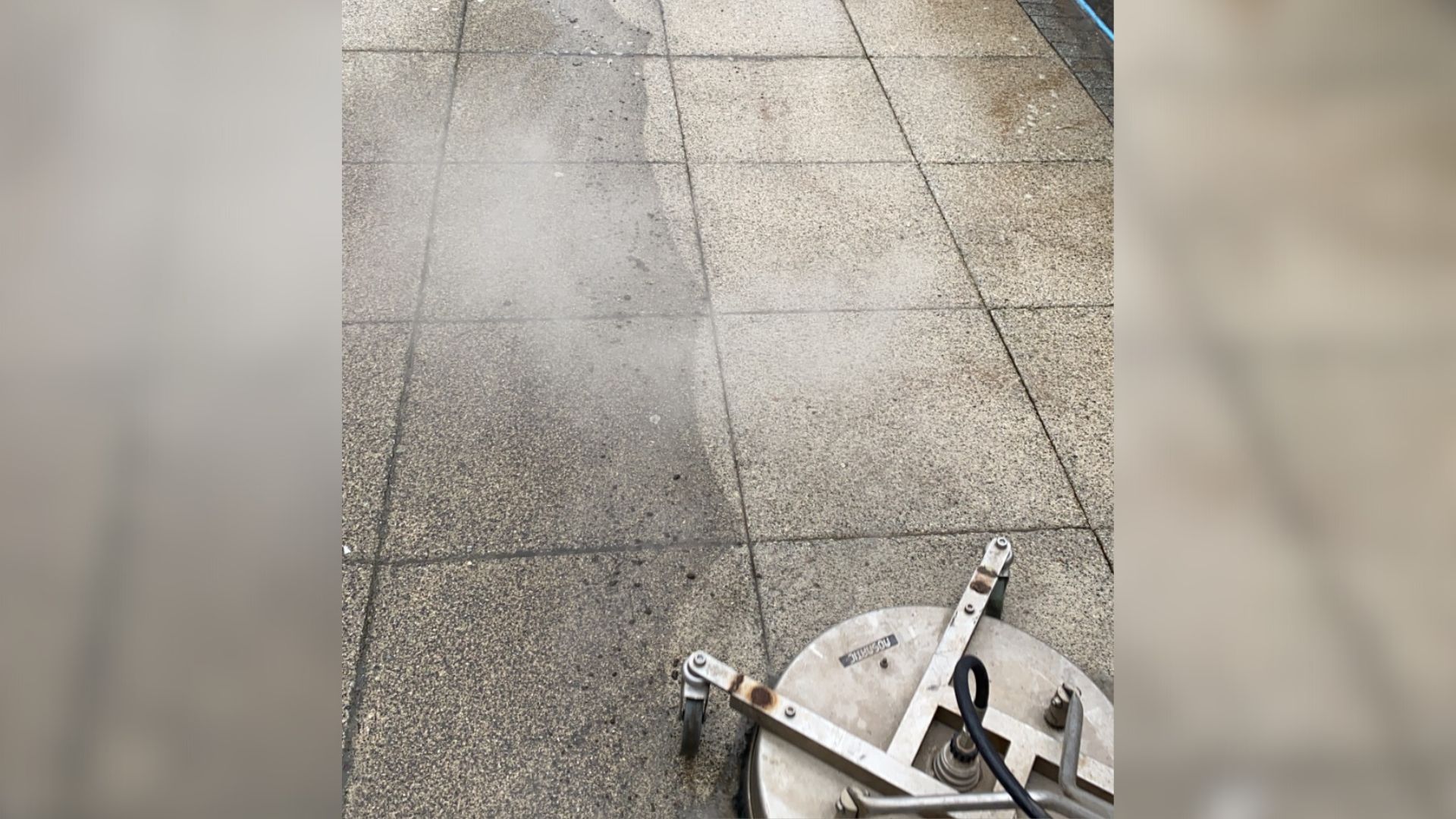 pavement cleaning to help illustrate Vinci's stone cleaning services.