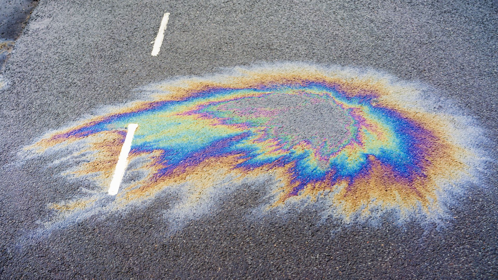 How to Clean Hydraulic Oil Spills